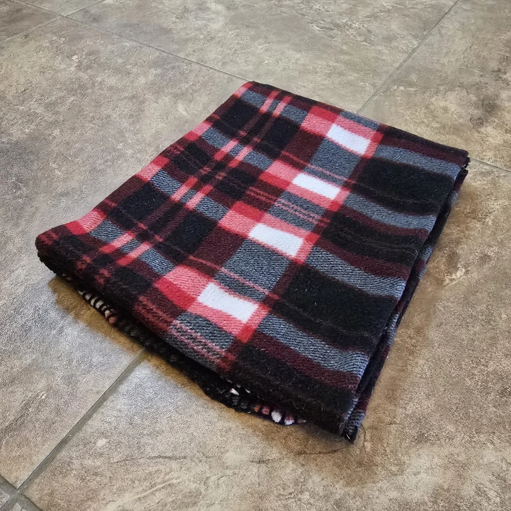 Red Black Plaid Plush Blanket